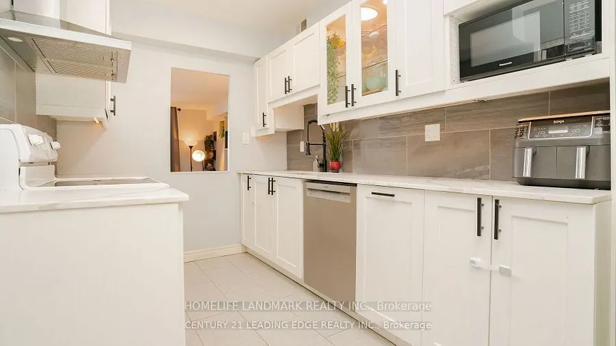 177 Linus Road W, ## 1406