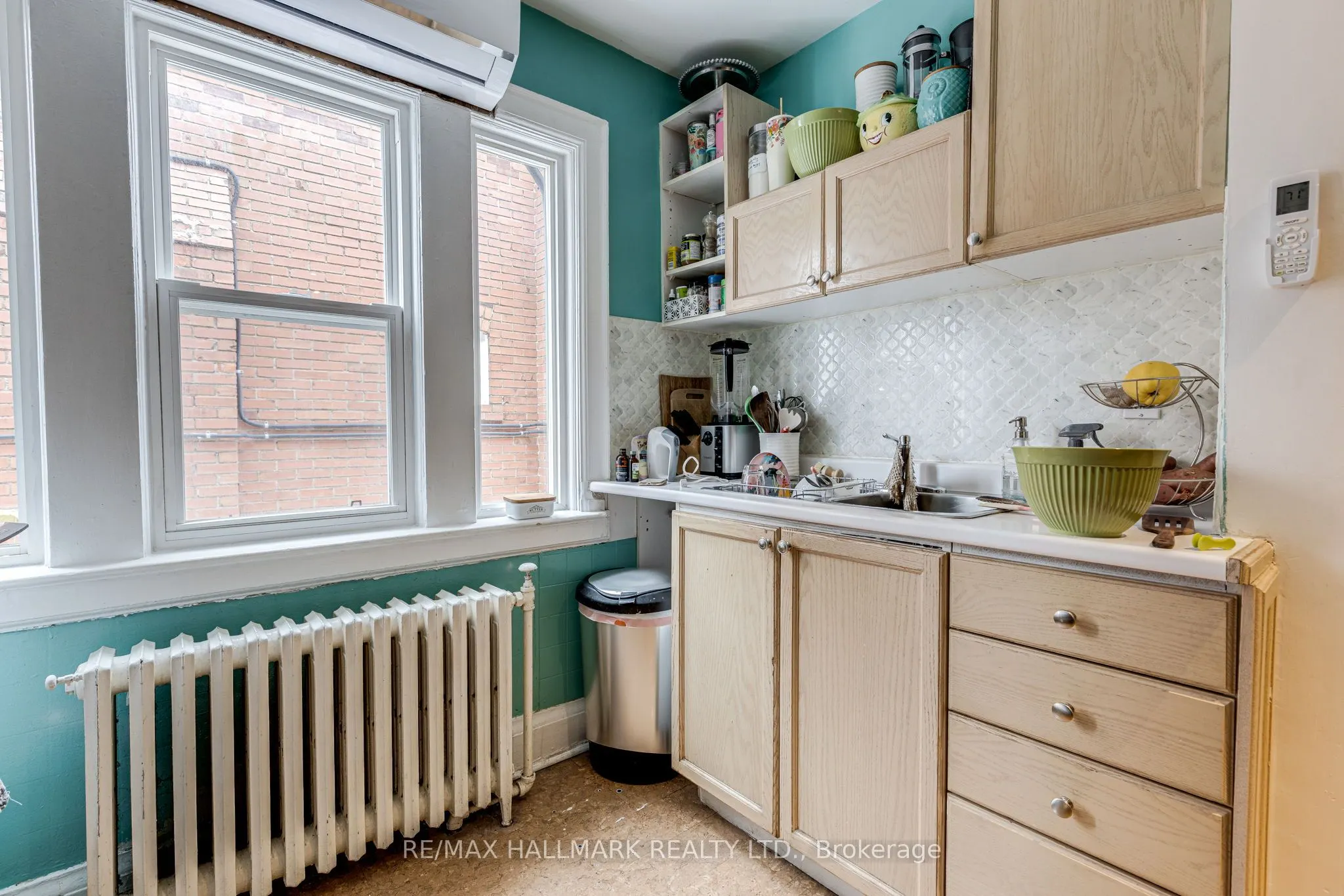 327 Vaughan Road