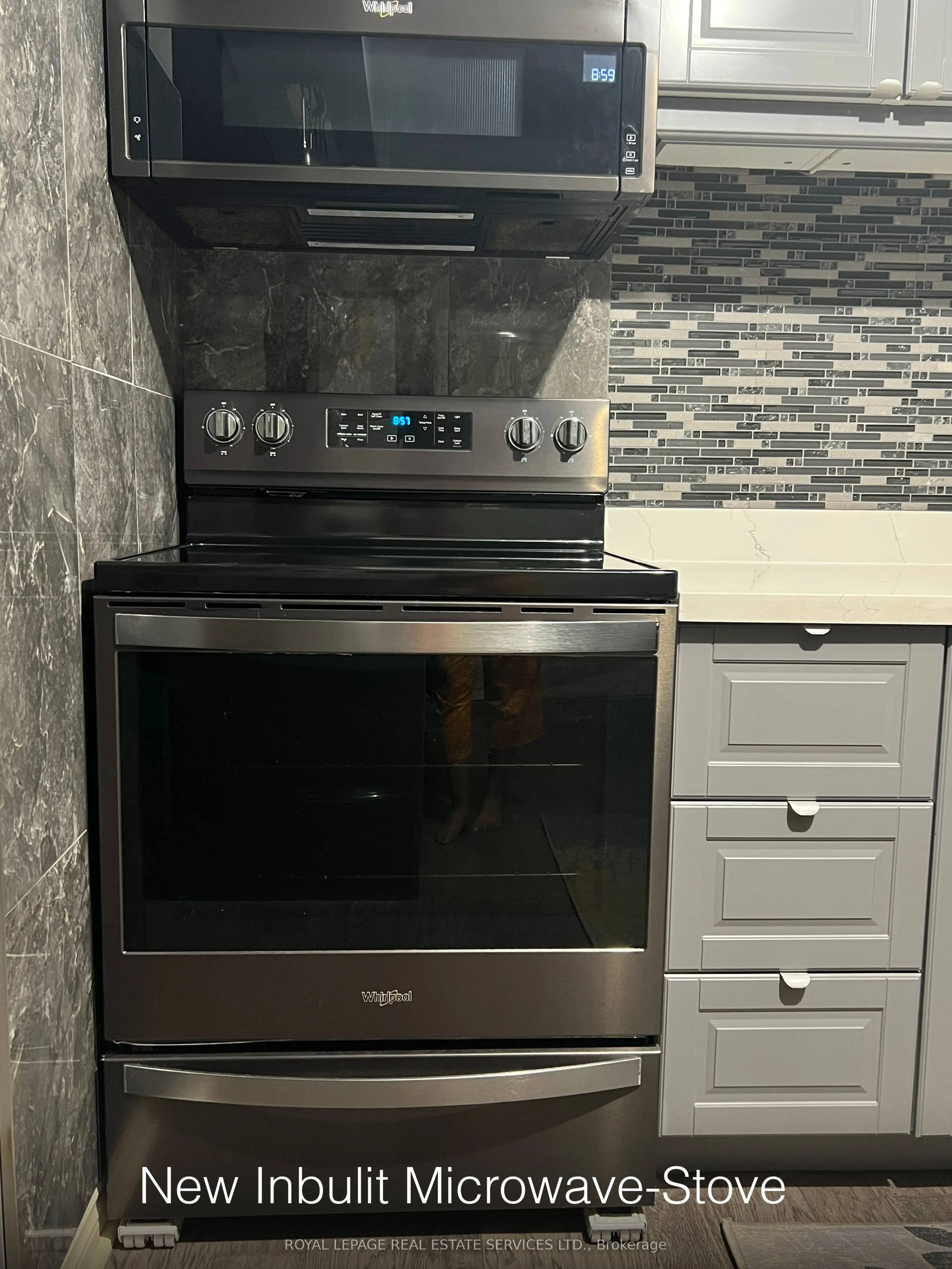 60 Pavane Linkway, #709
