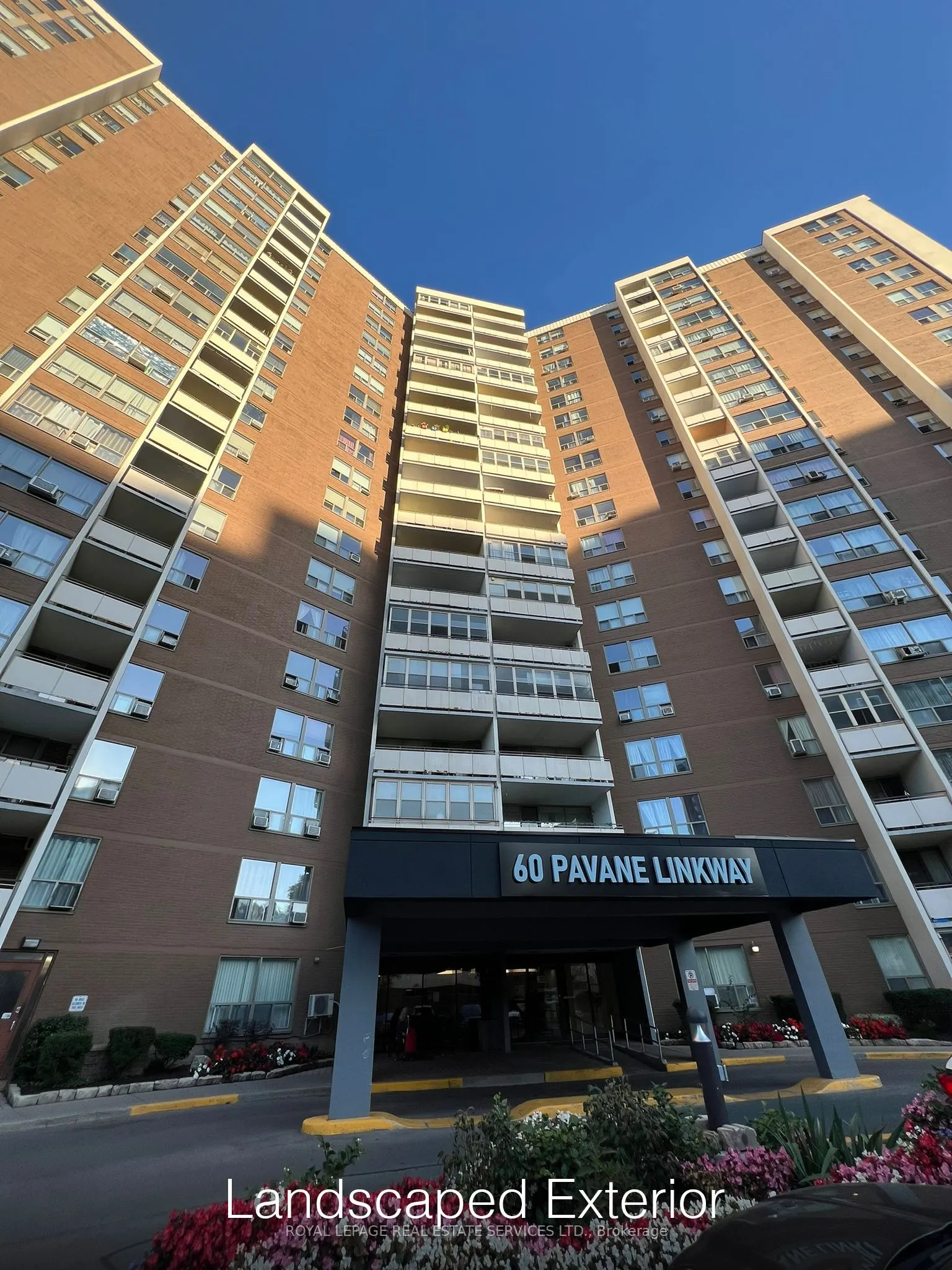 60 Pavane Linkway, #709