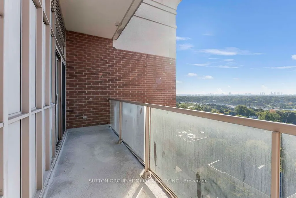 2 Clairtrell Road, #UPH3