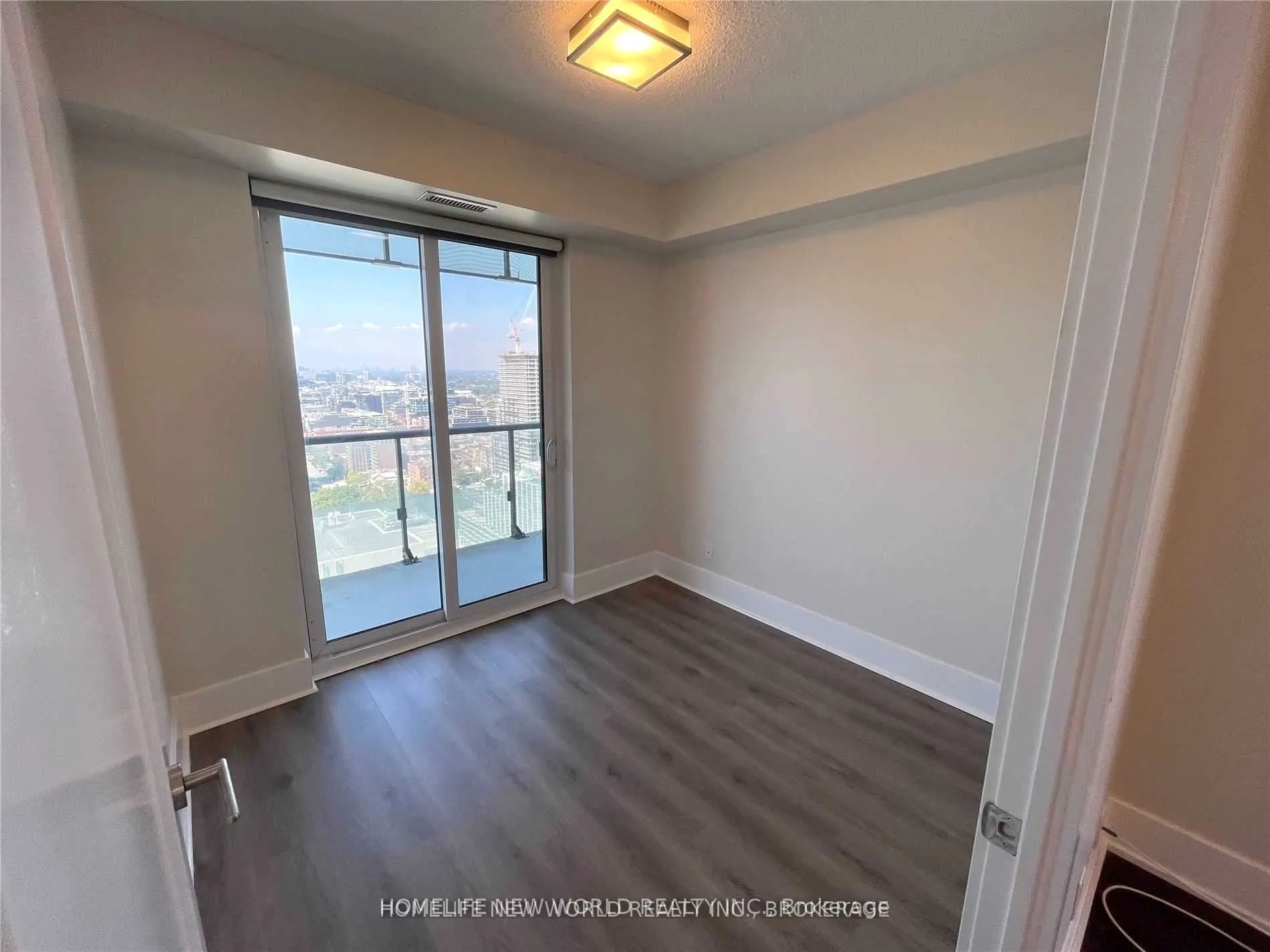 300 Front Street W, #3204