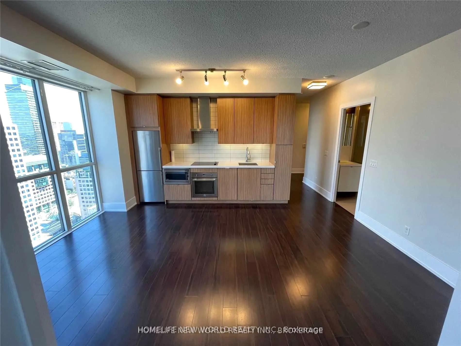 300 Front Street W, #3204