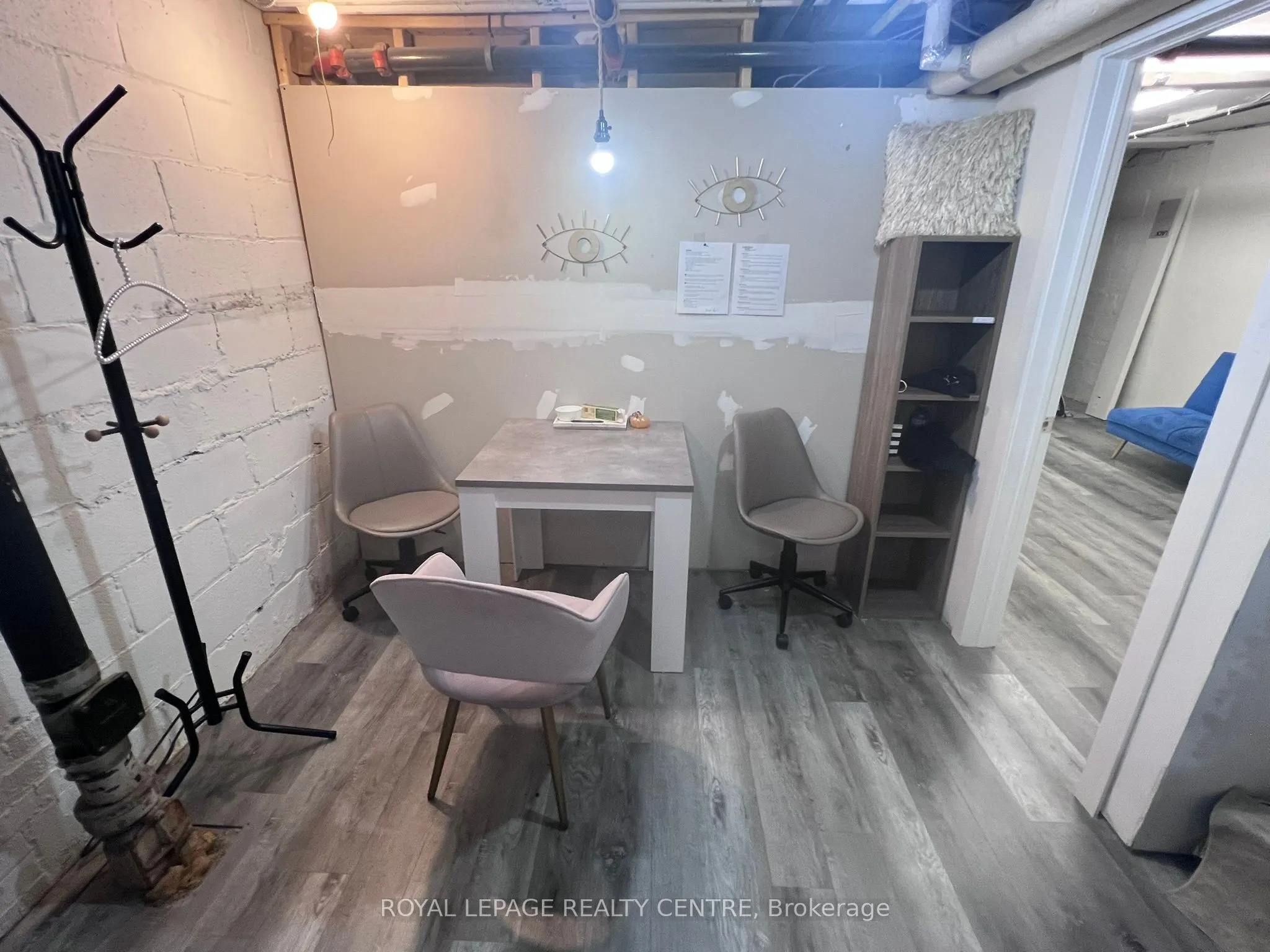 1034 Eglinton Avenue W