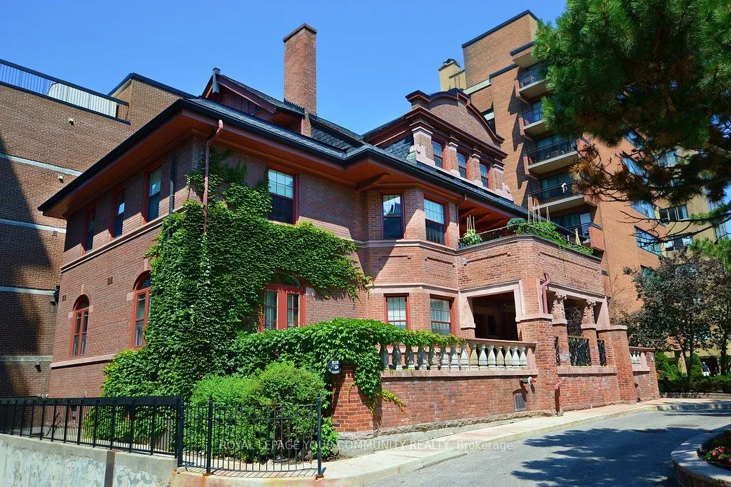 212 St George Street, #503