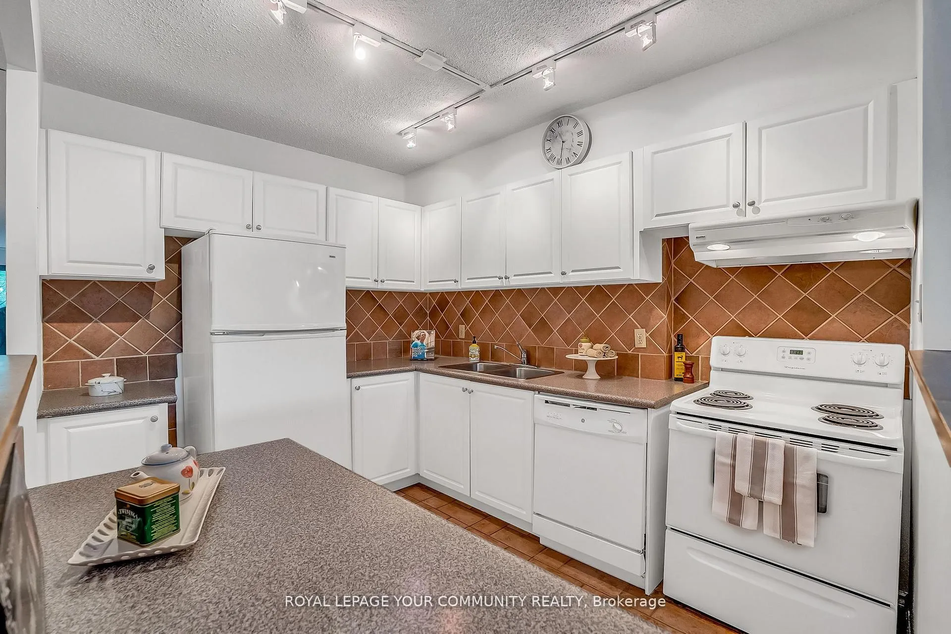 212 St George Street, #503