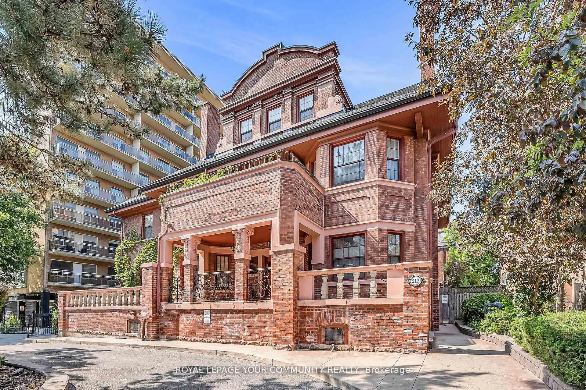 212 St George Street, #503