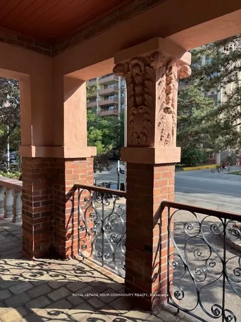 212 St George Street, #503