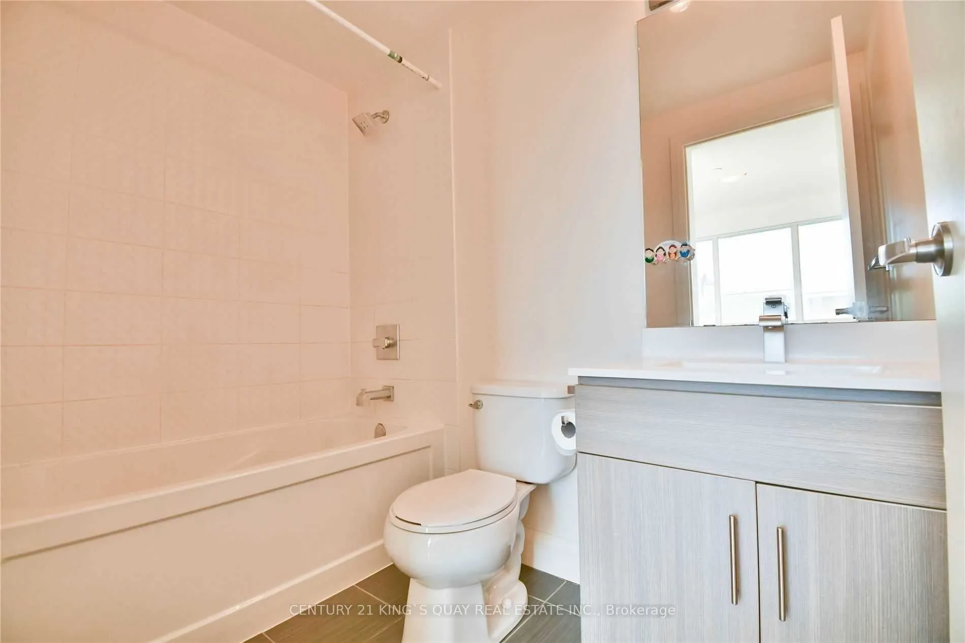 68 Canterbury Place, #207
