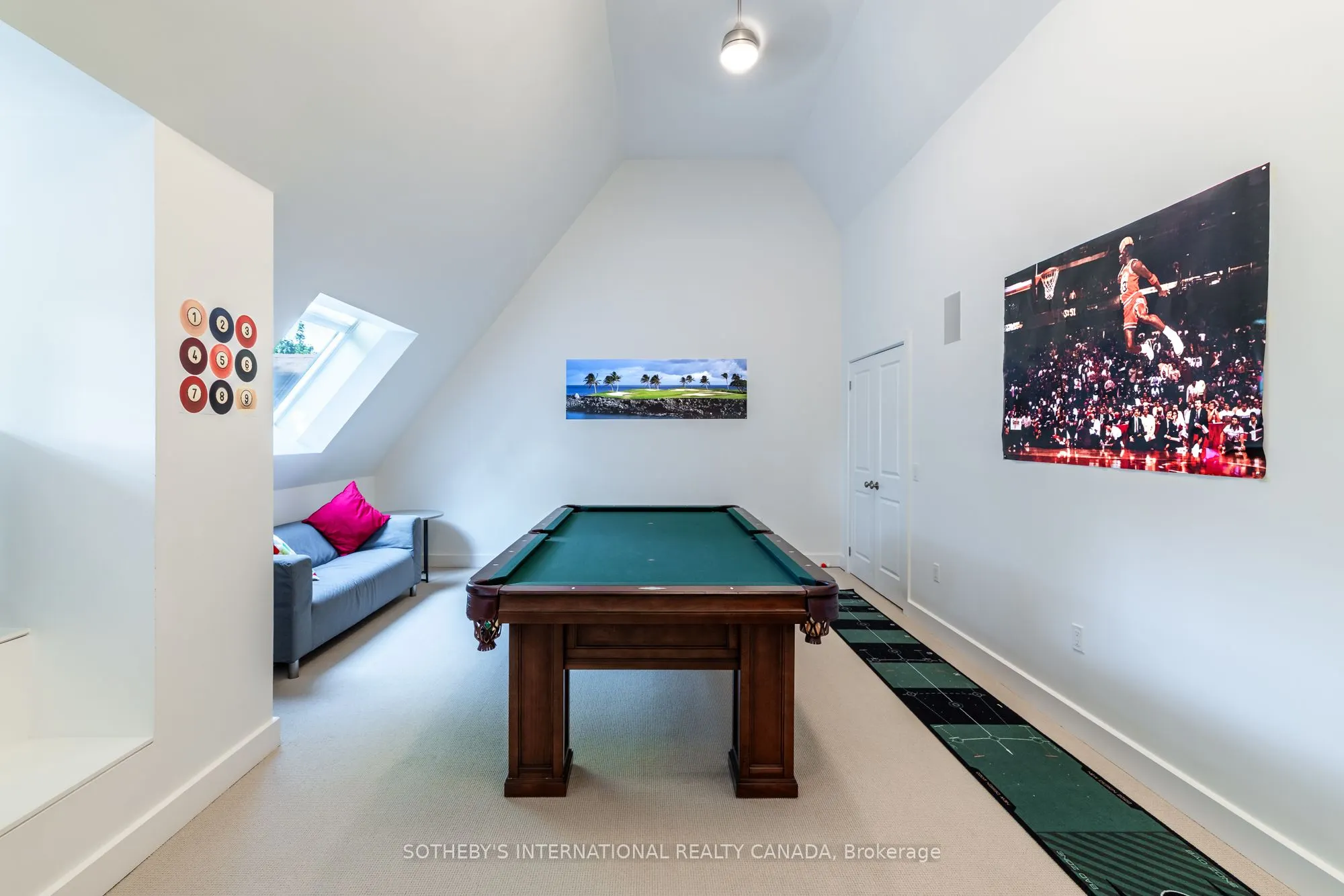 74 Inglewood Drive