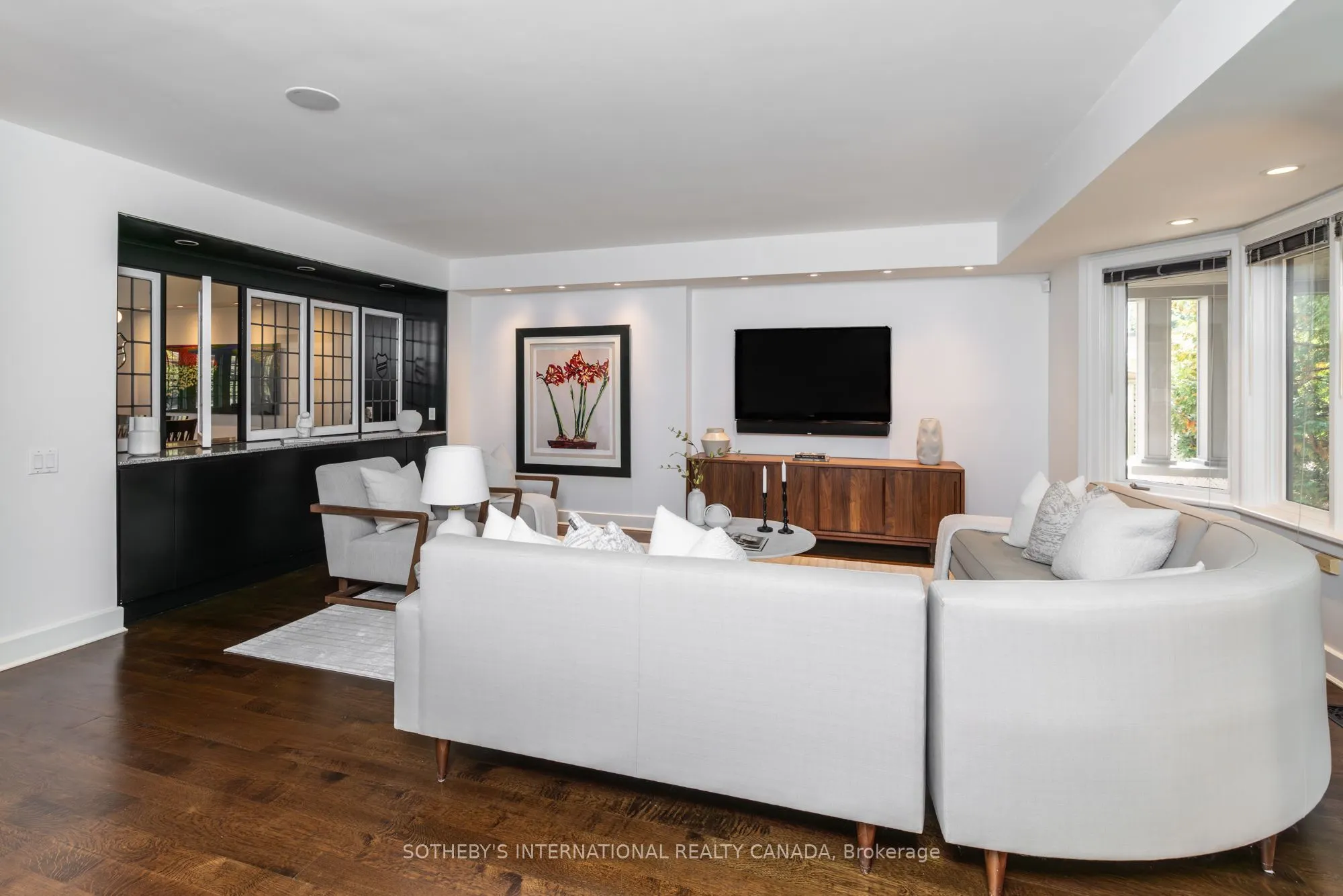 74 Inglewood Drive