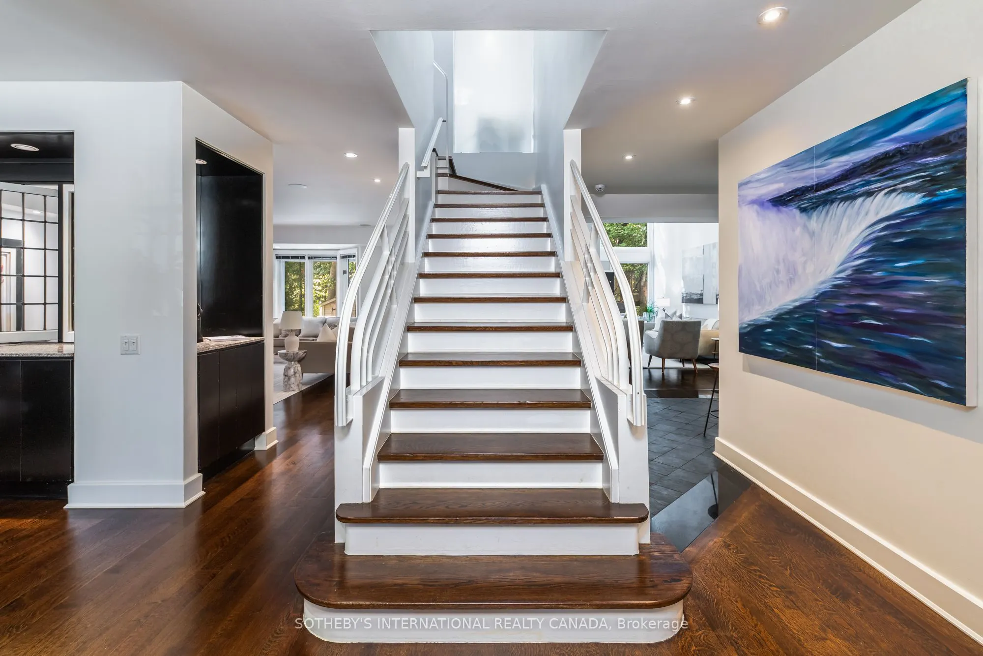 74 Inglewood Drive