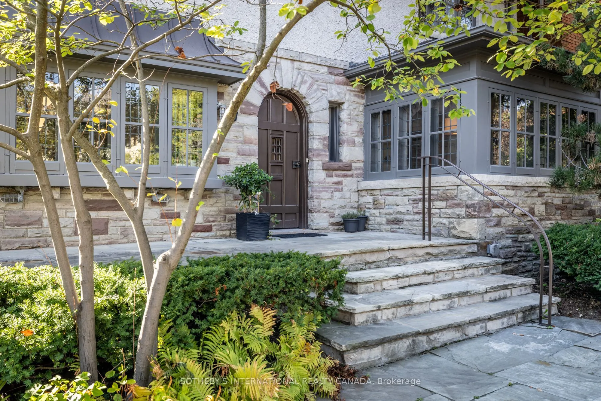 74 Inglewood Drive