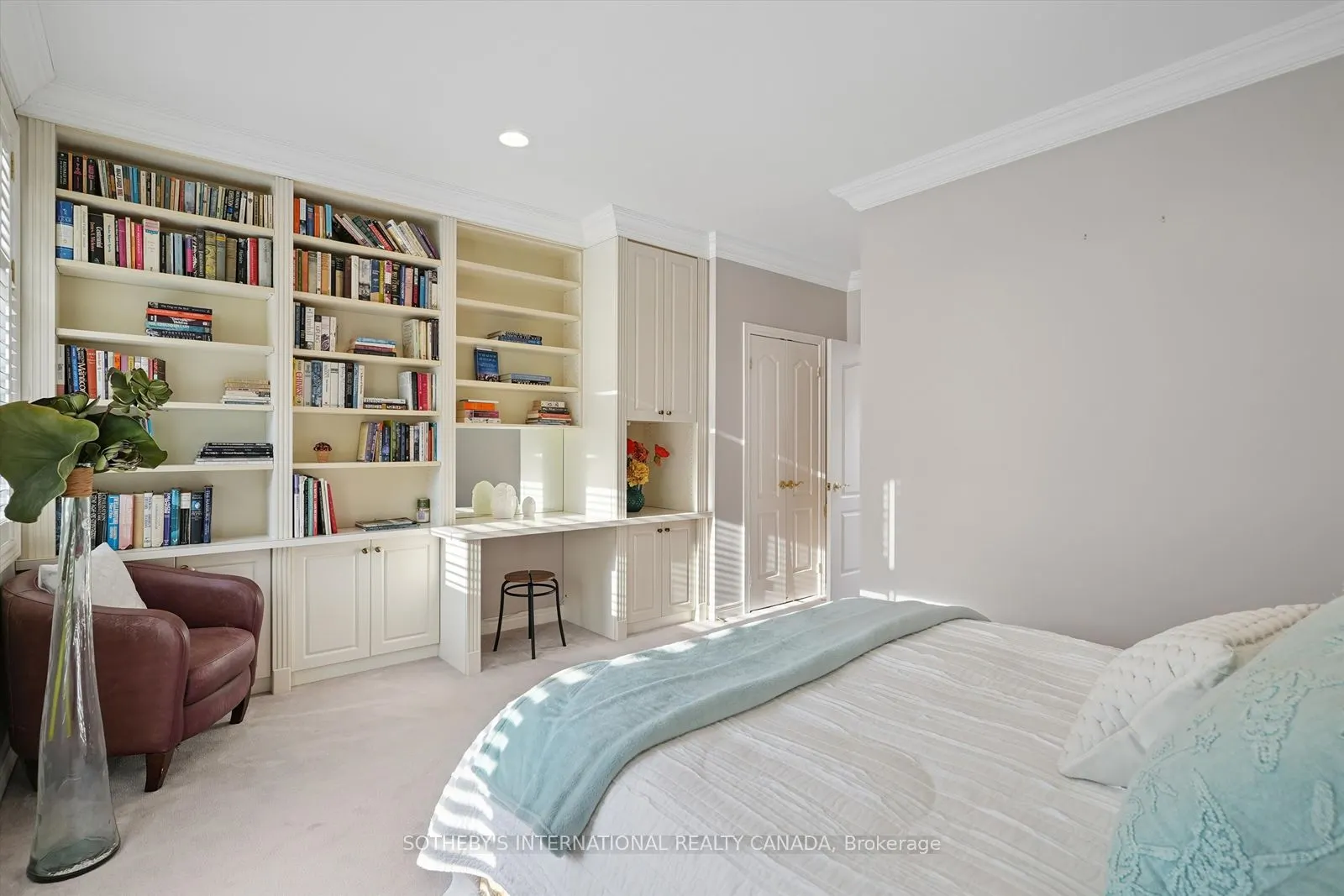 260 Russell Hill Road, #4