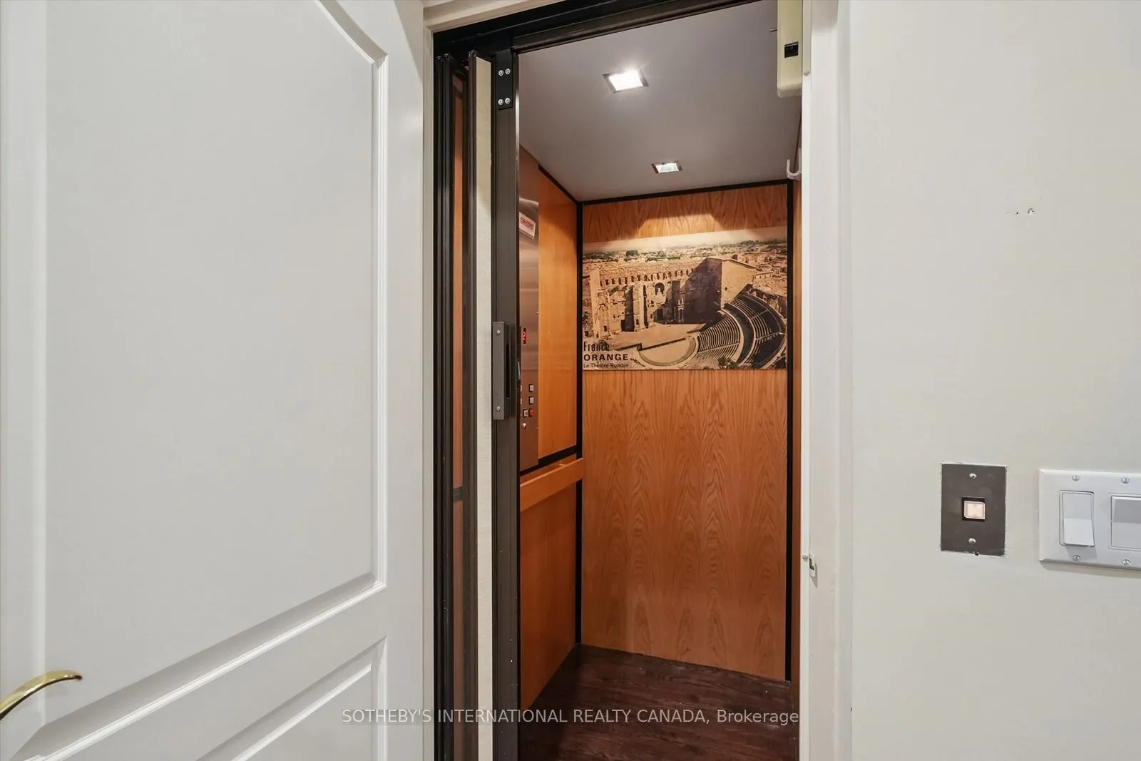 260 Russell Hill Road, #4