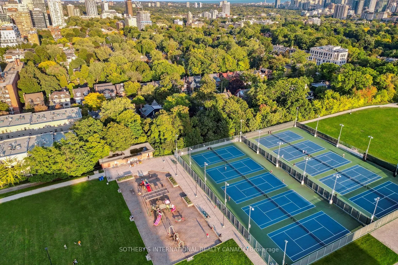 260 Russell Hill Road, #4