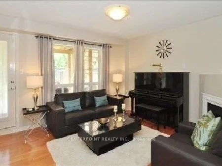 48 Wilkinson Drive