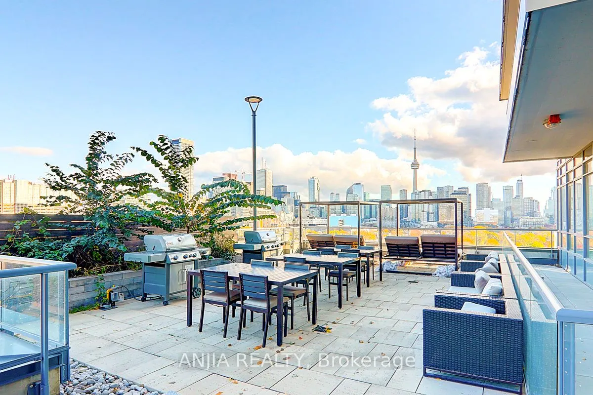181 Huron Street, #1106