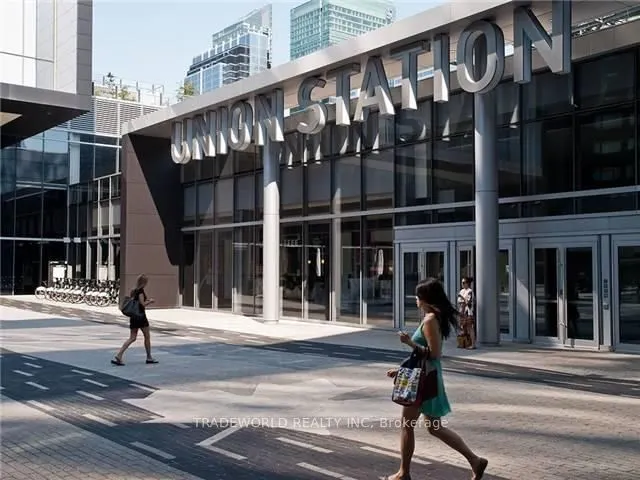 100 Harbour Street, #2502