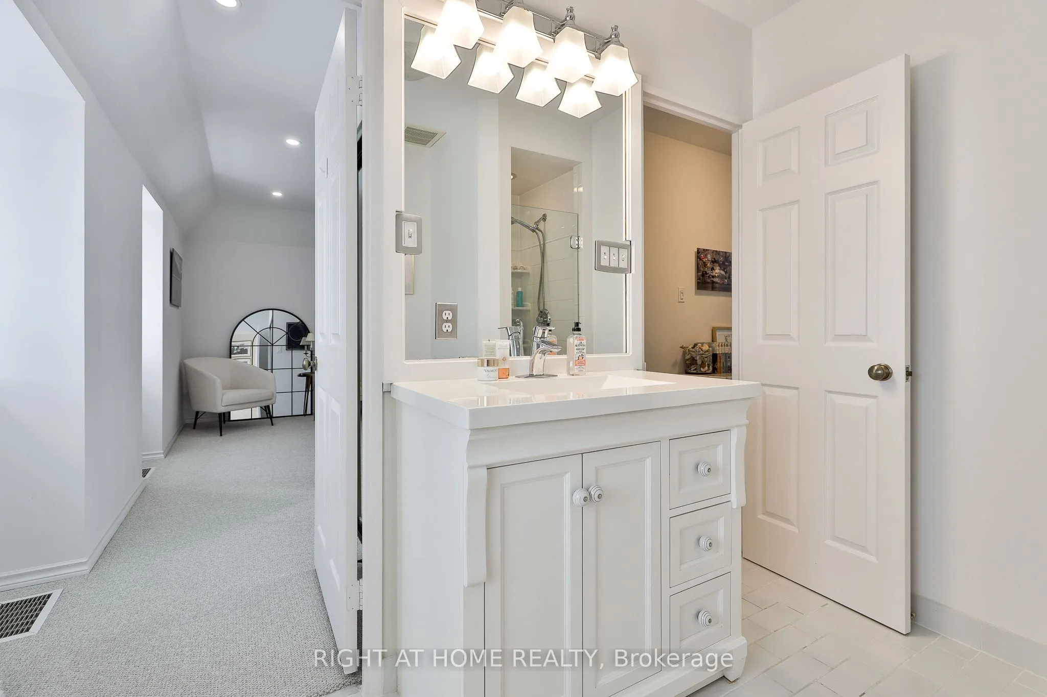 80 Charles Street E, #801