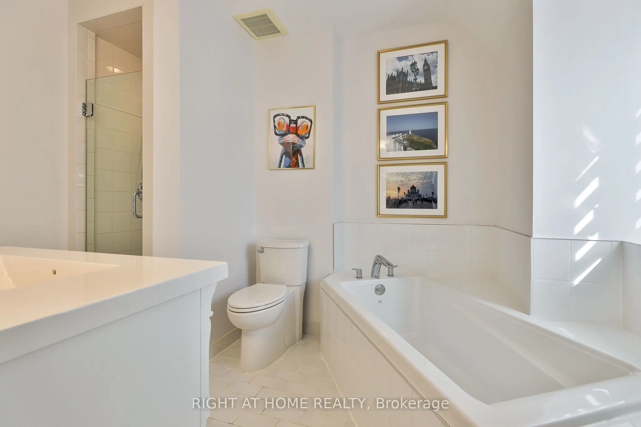 80 Charles Street E, #801