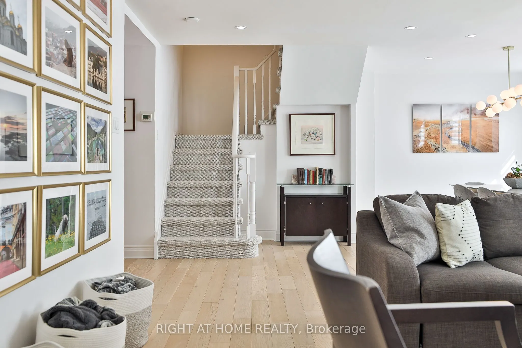 80 Charles Street E, #801