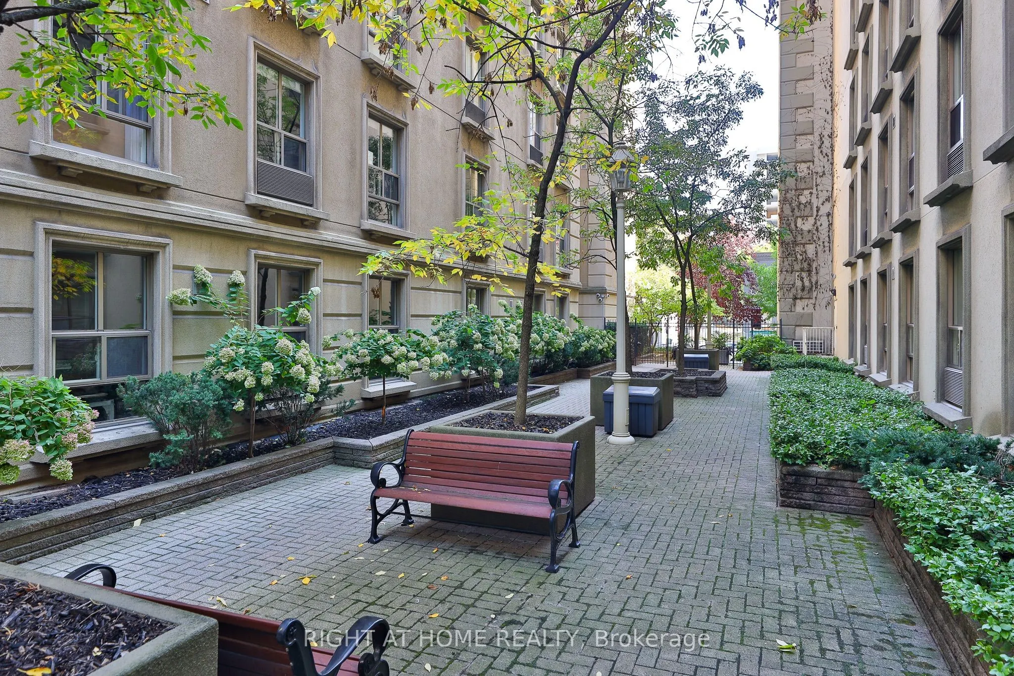 80 Charles Street E, #801