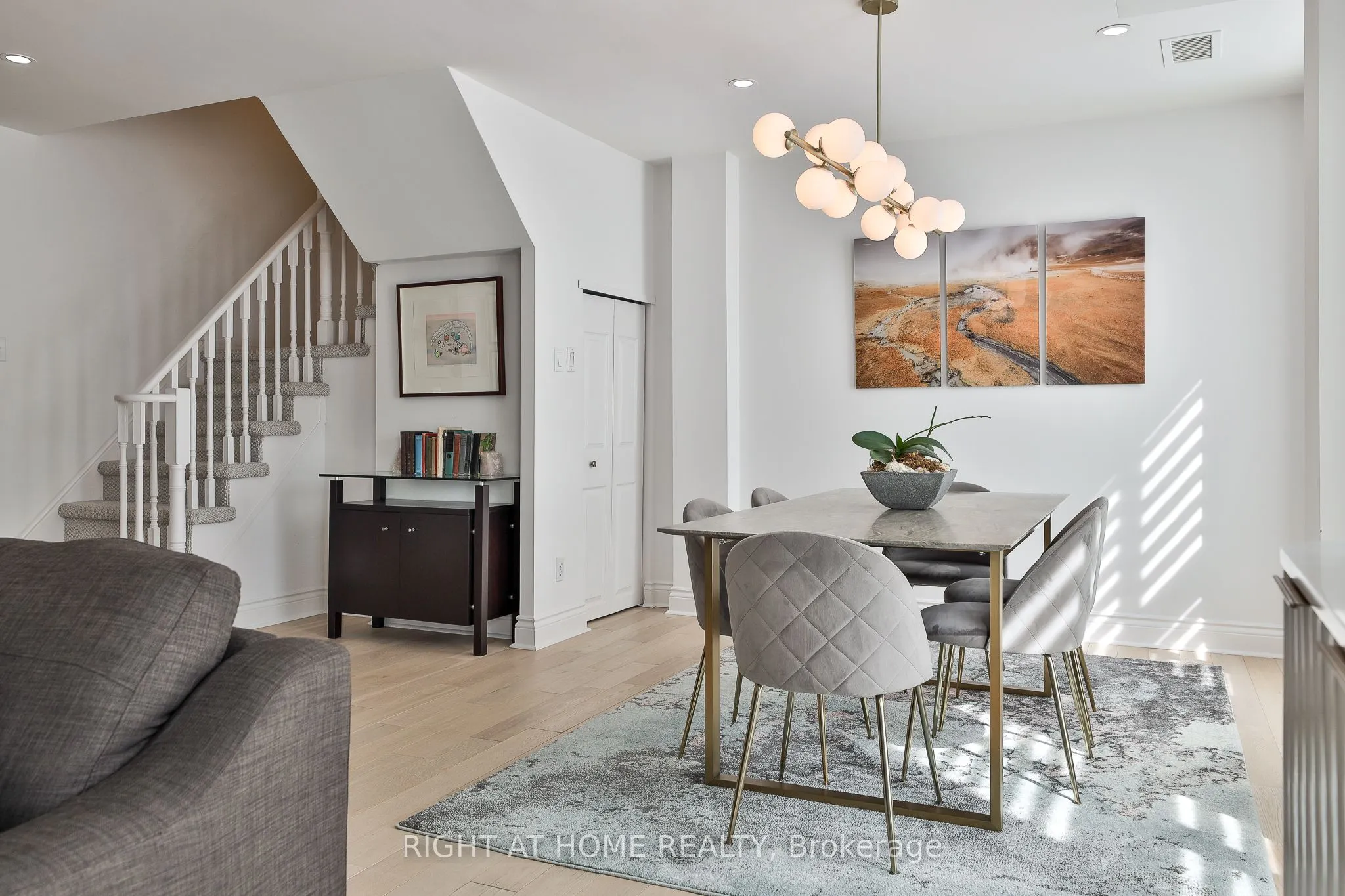 80 Charles Street E, #801