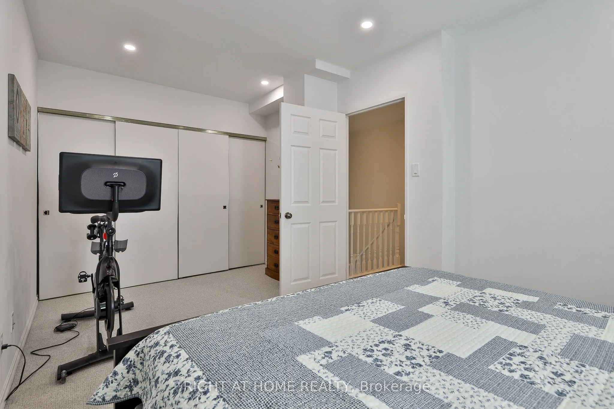 80 Charles Street E, #801