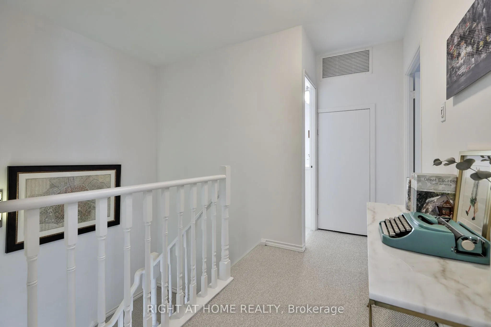 80 Charles Street E, #801