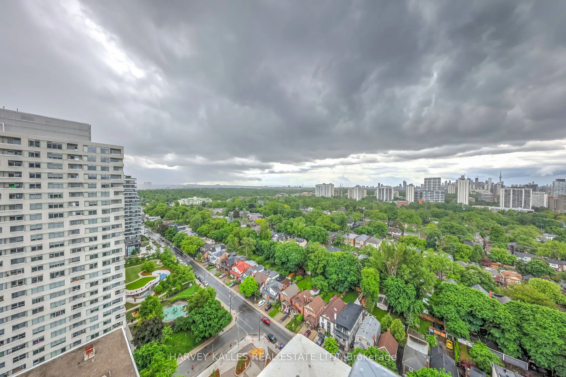 25 Holly Street, #2407