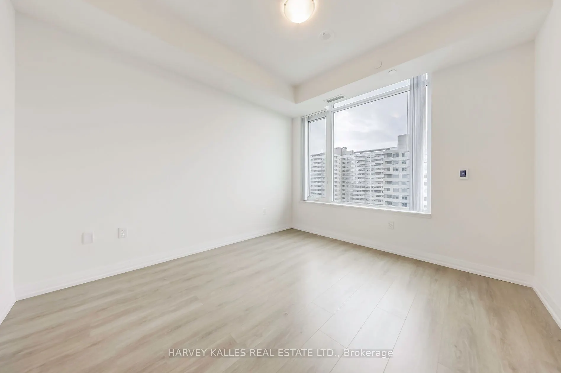 25 Holly Street, #2407