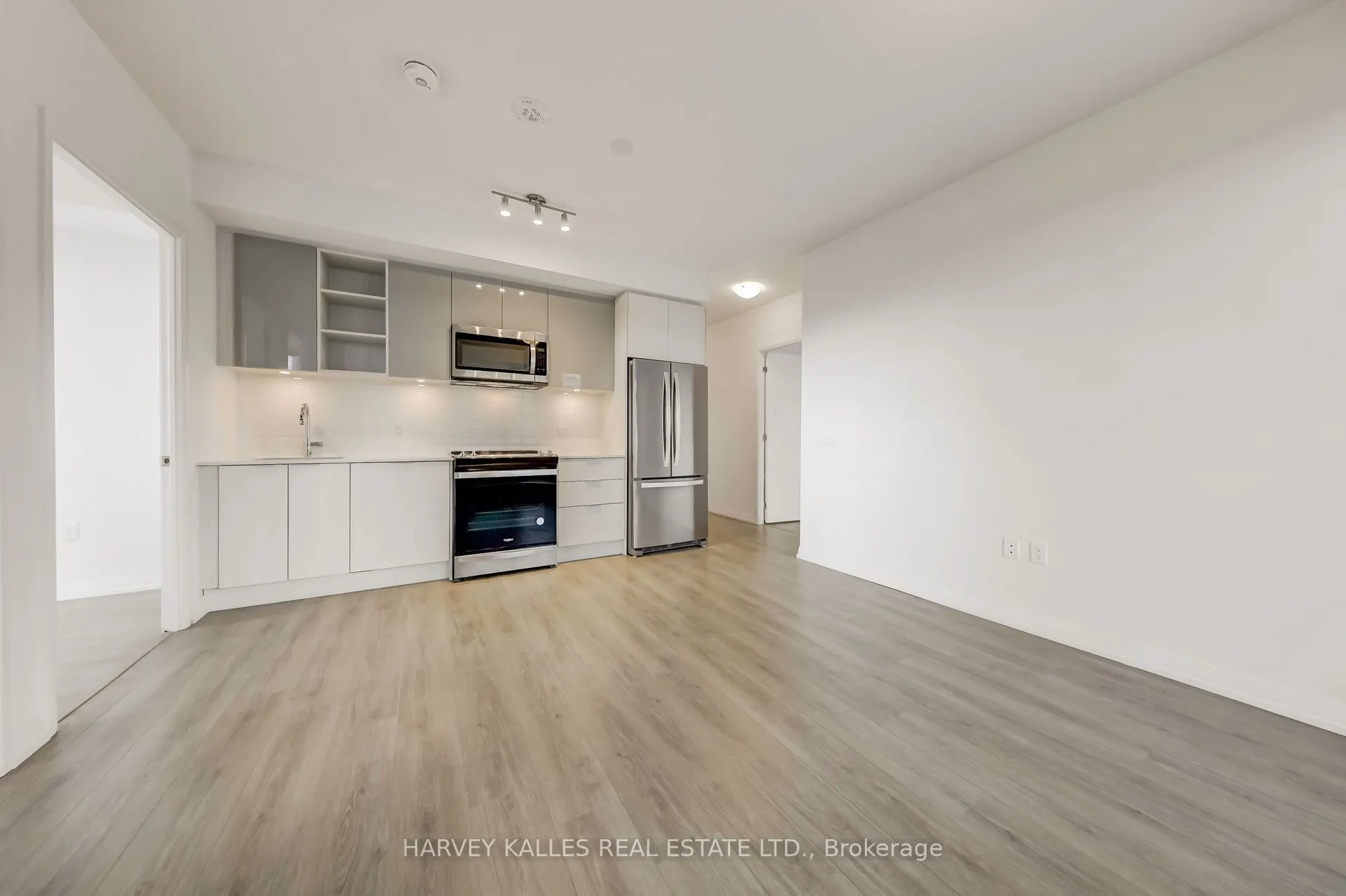 25 Holly Street, #2407