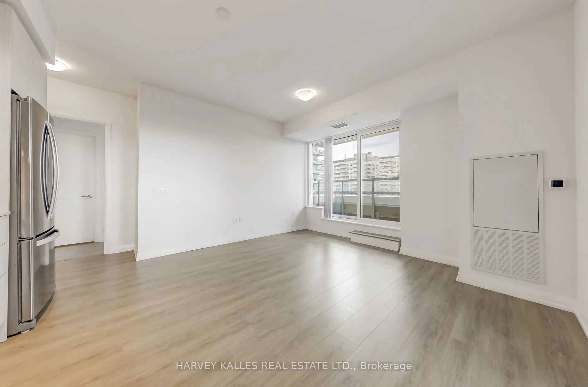 25 Holly Street, #2407