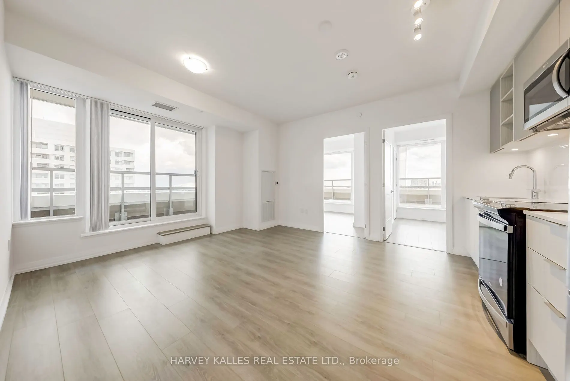 25 Holly Street, #2407
