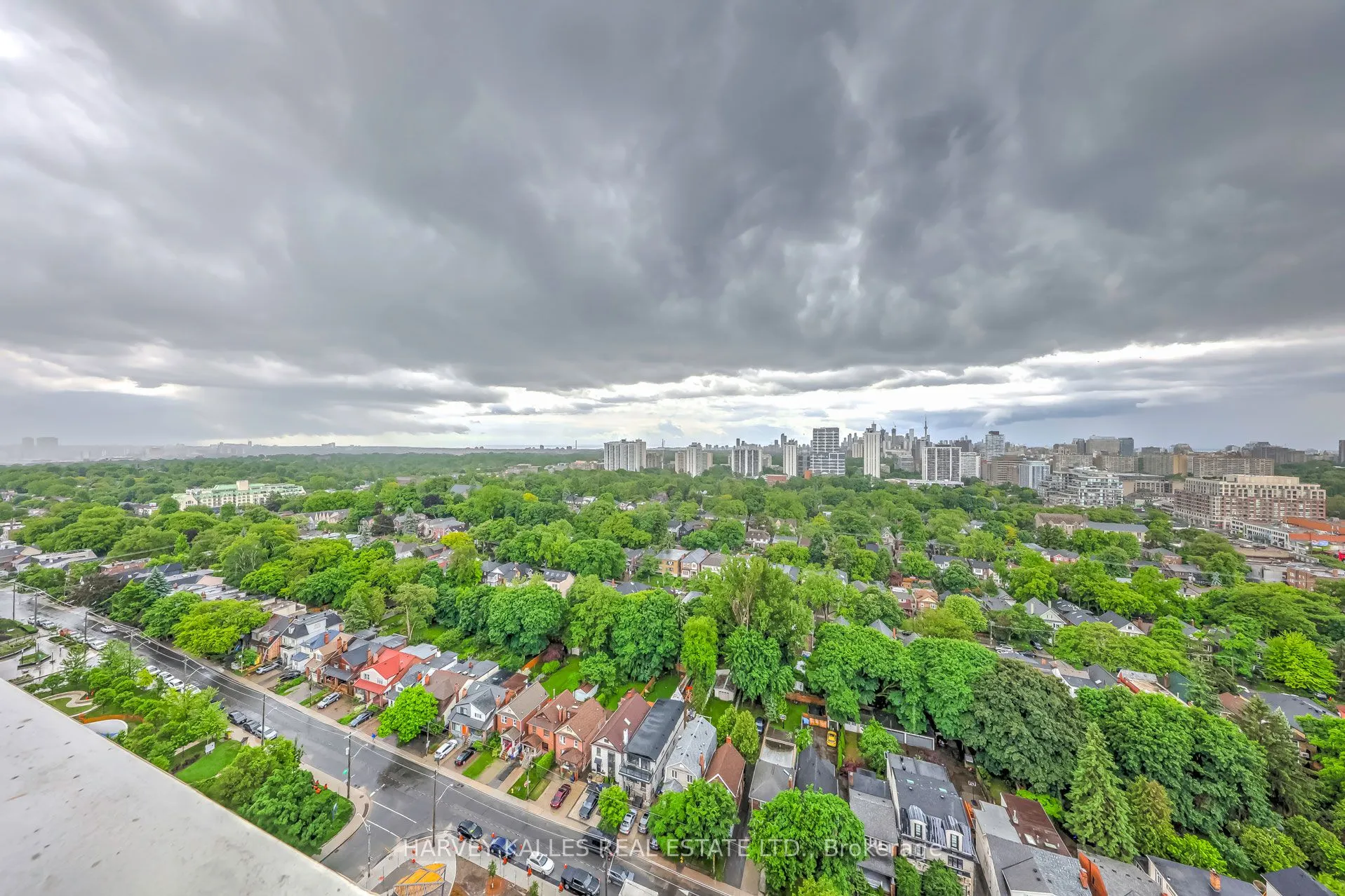 25 Holly Street, #2407