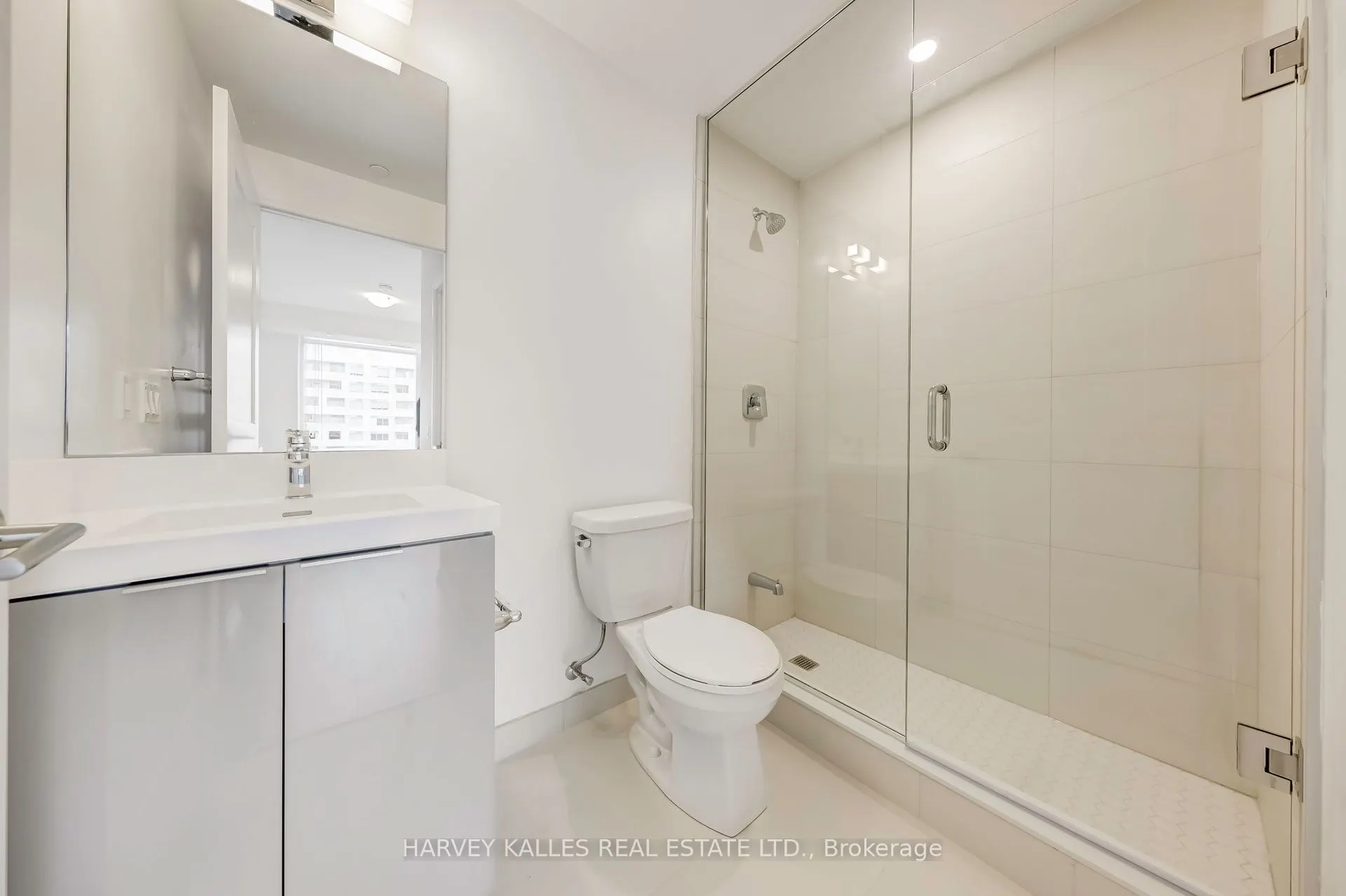 25 Holly Street, #2407