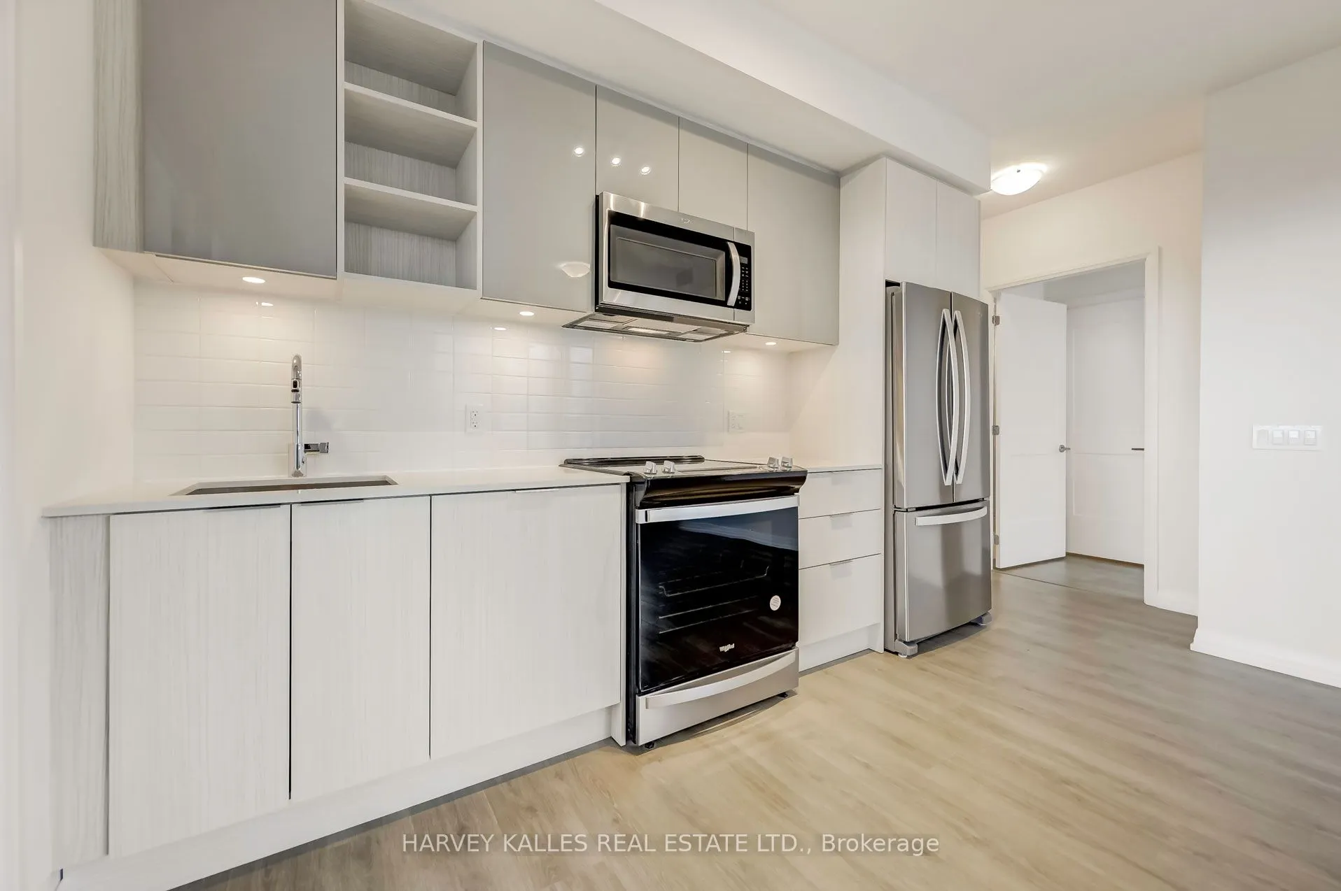 25 Holly Street, #2407