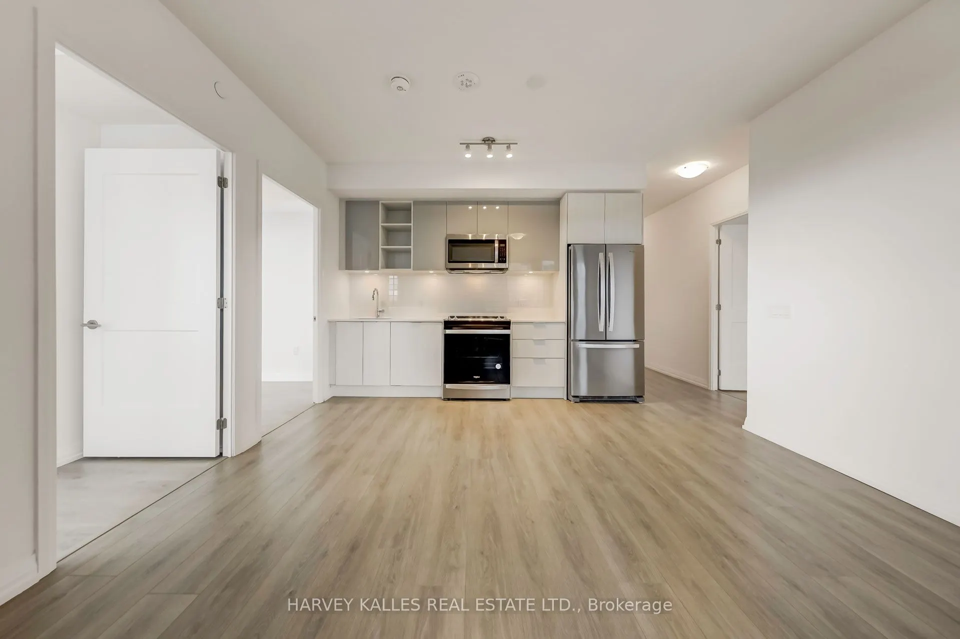 25 Holly Street, #2407