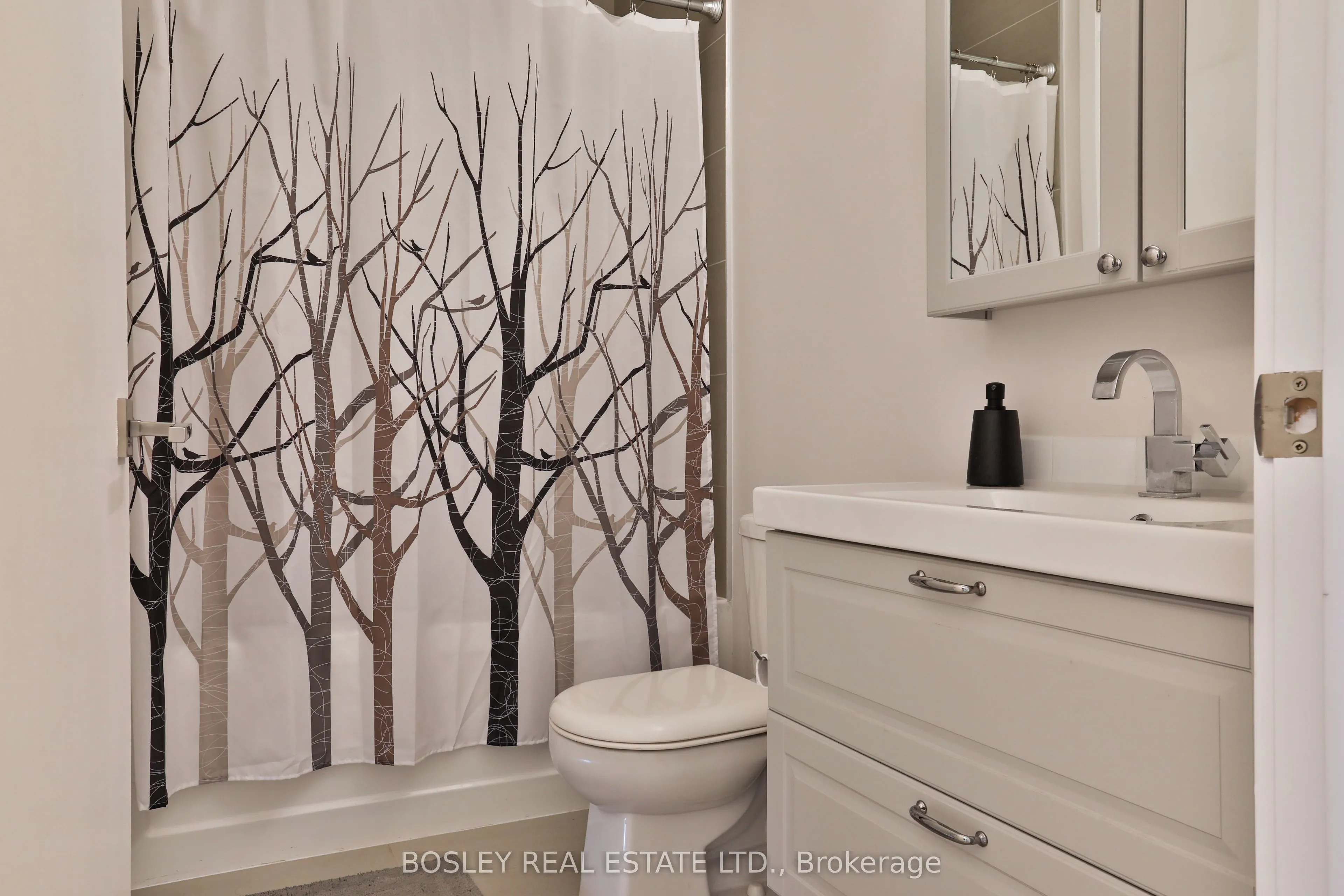 111 St. Clair Avenue W, #628