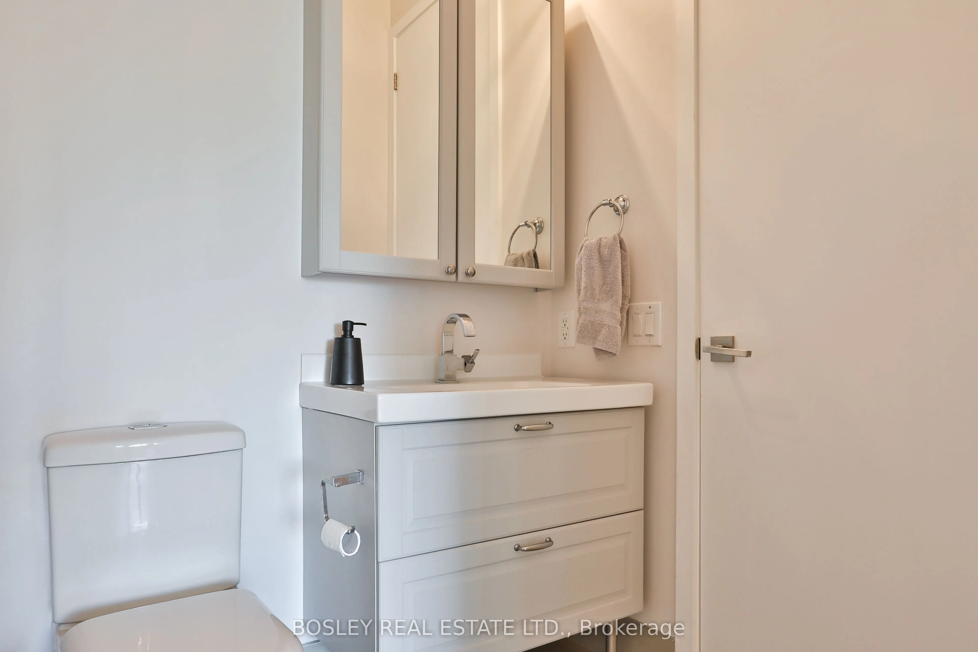 111 St. Clair Avenue W, #628