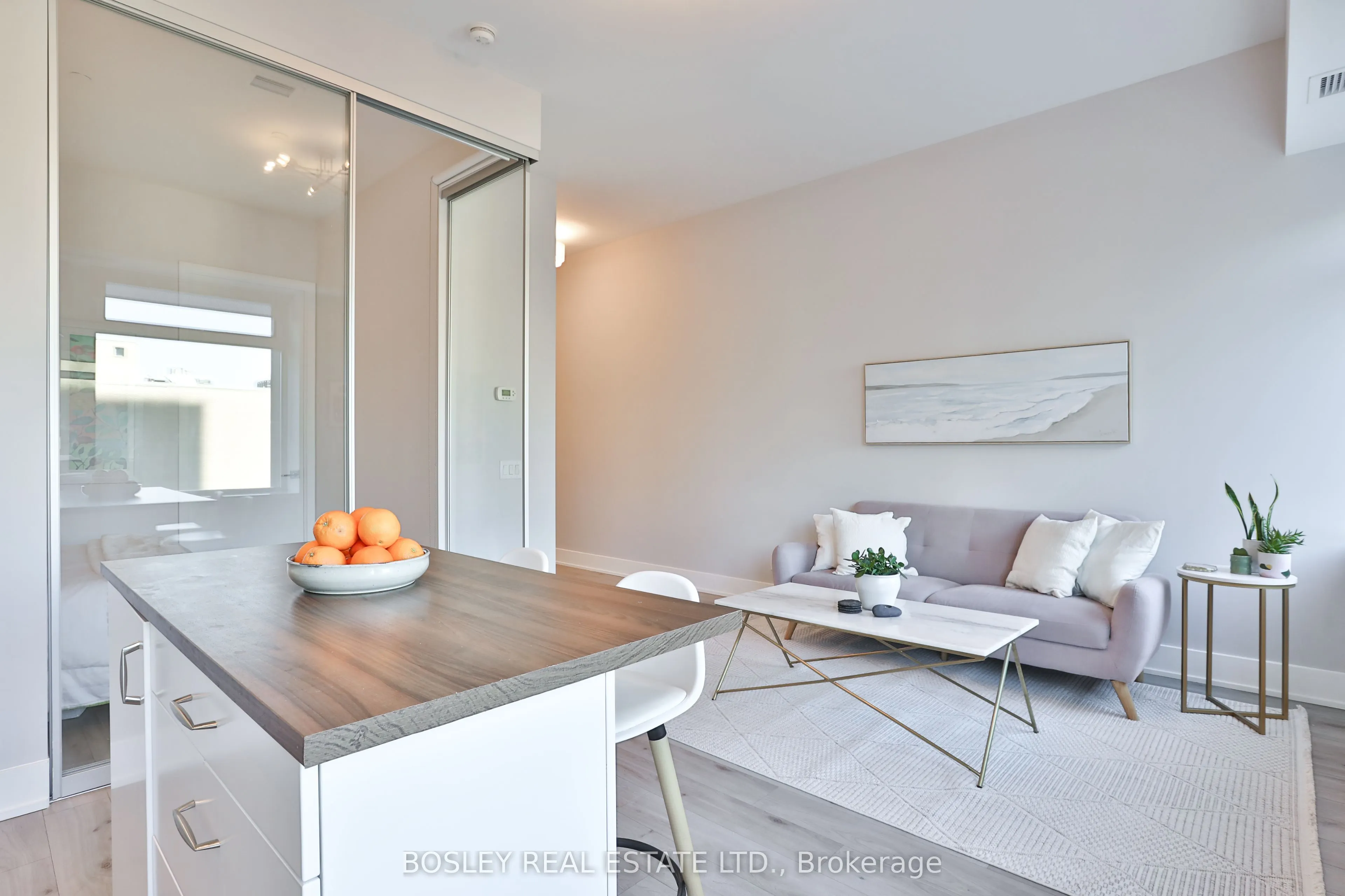 111 St. Clair Avenue W, #628