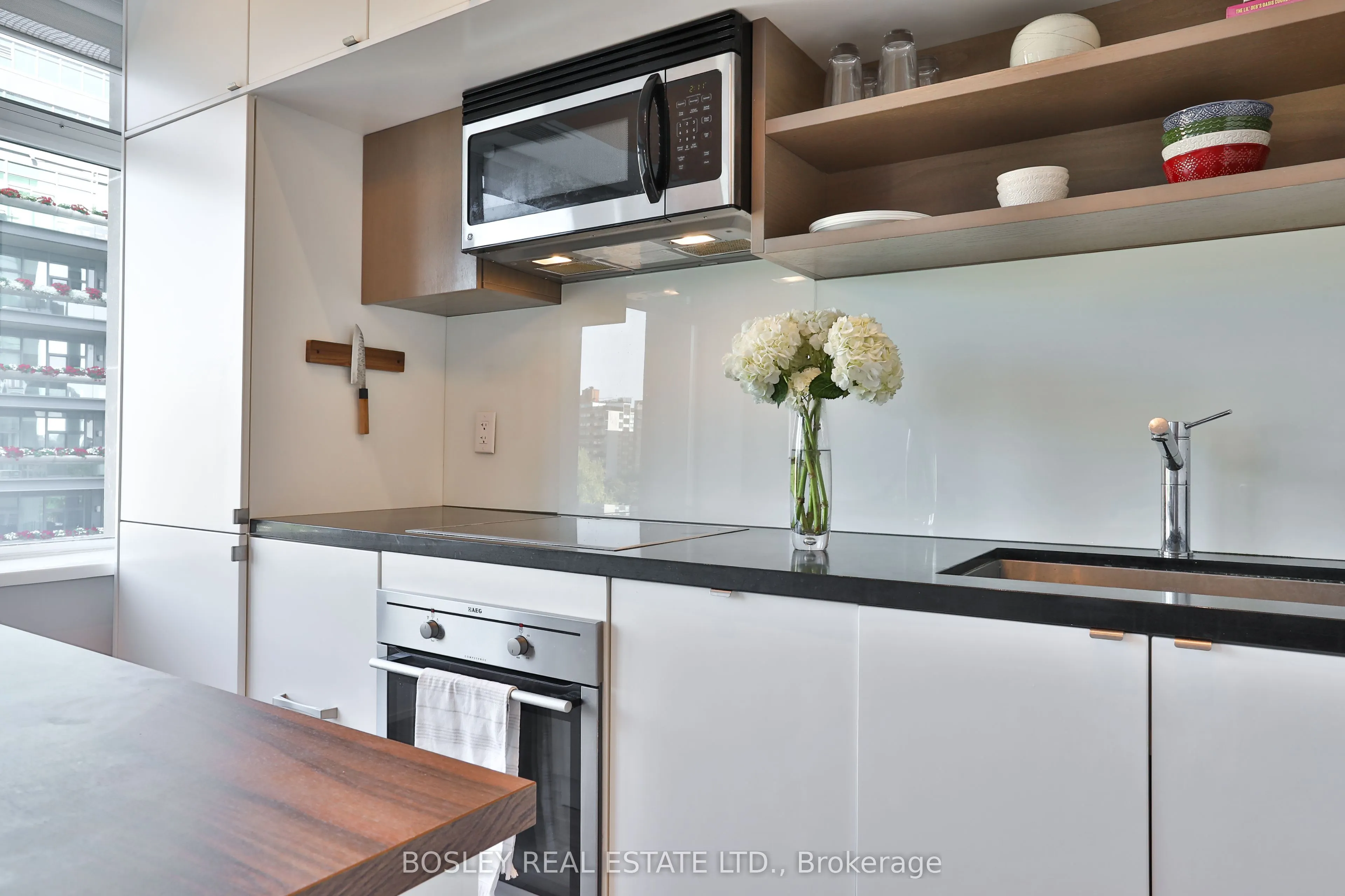 111 St. Clair Avenue W, #628