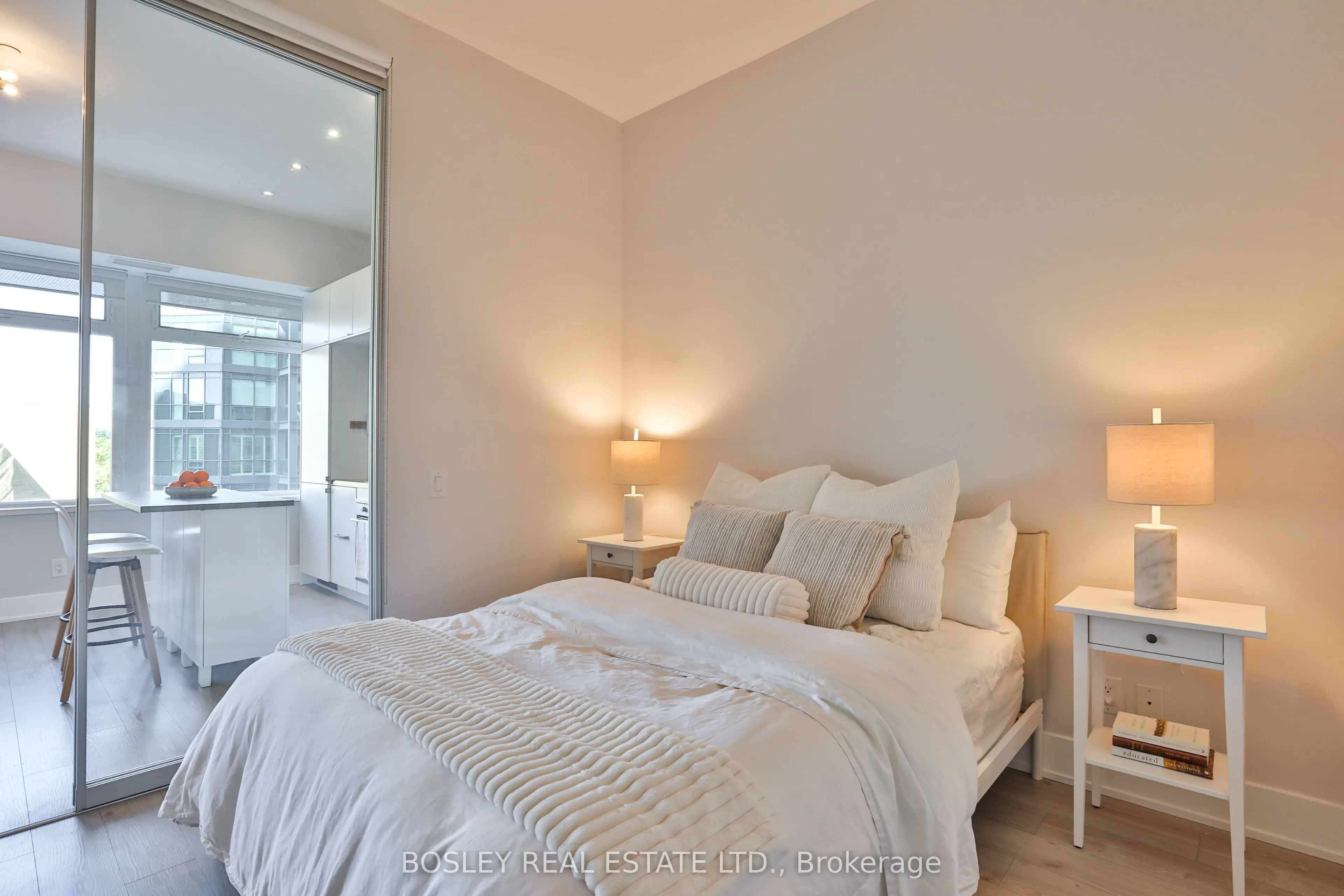 111 St. Clair Avenue W, #628