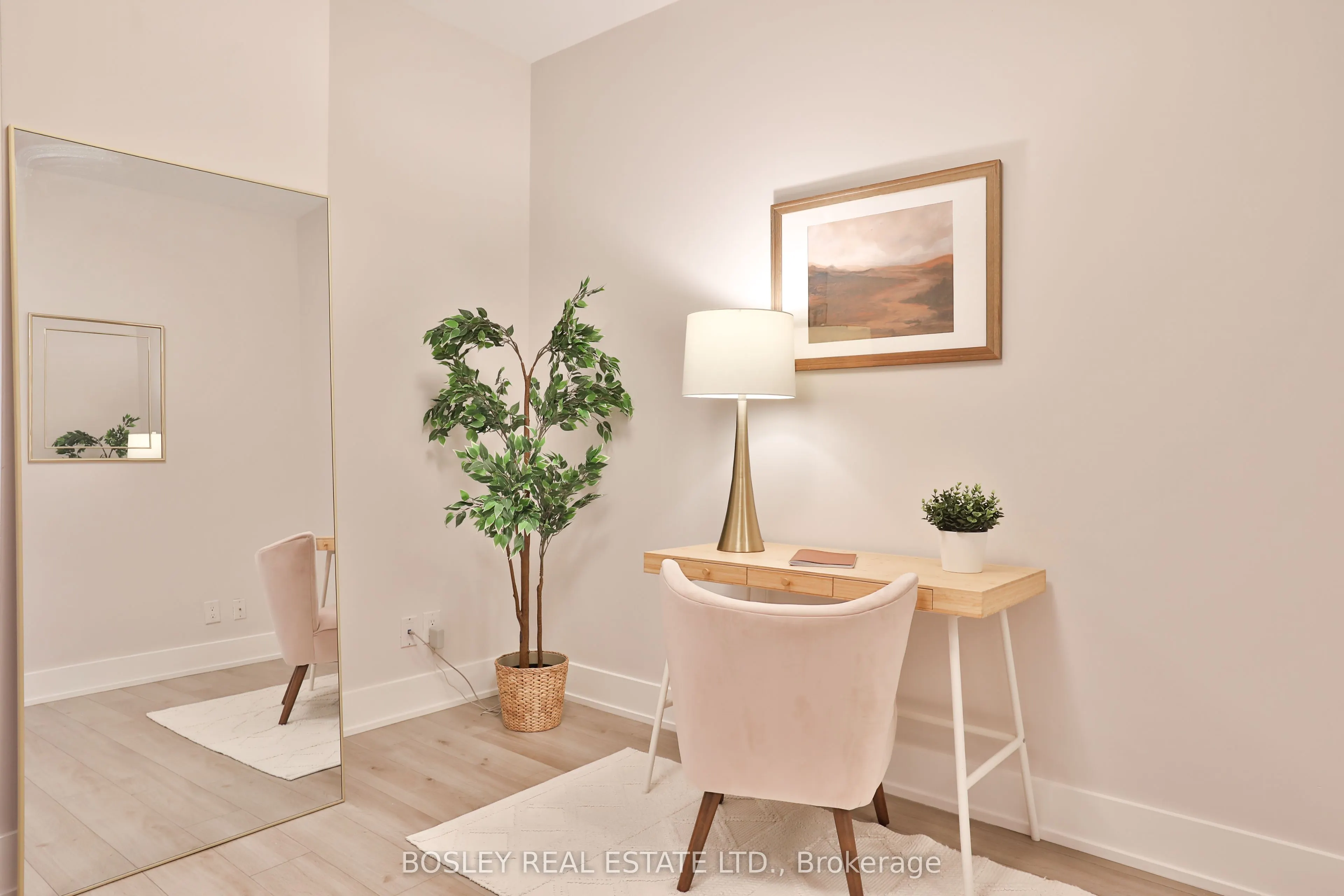 111 St. Clair Avenue W, #628
