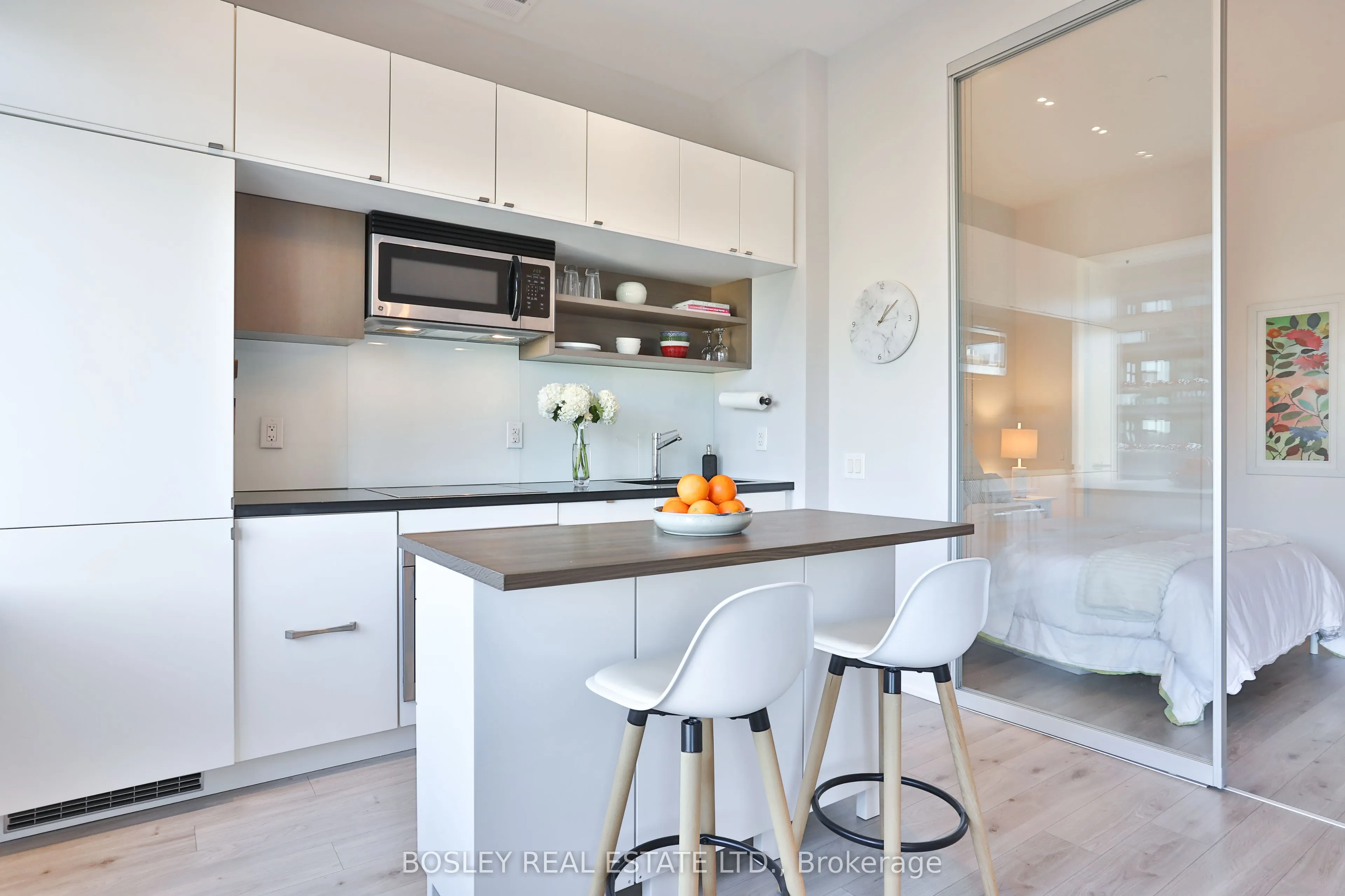111 St. Clair Avenue W, #628