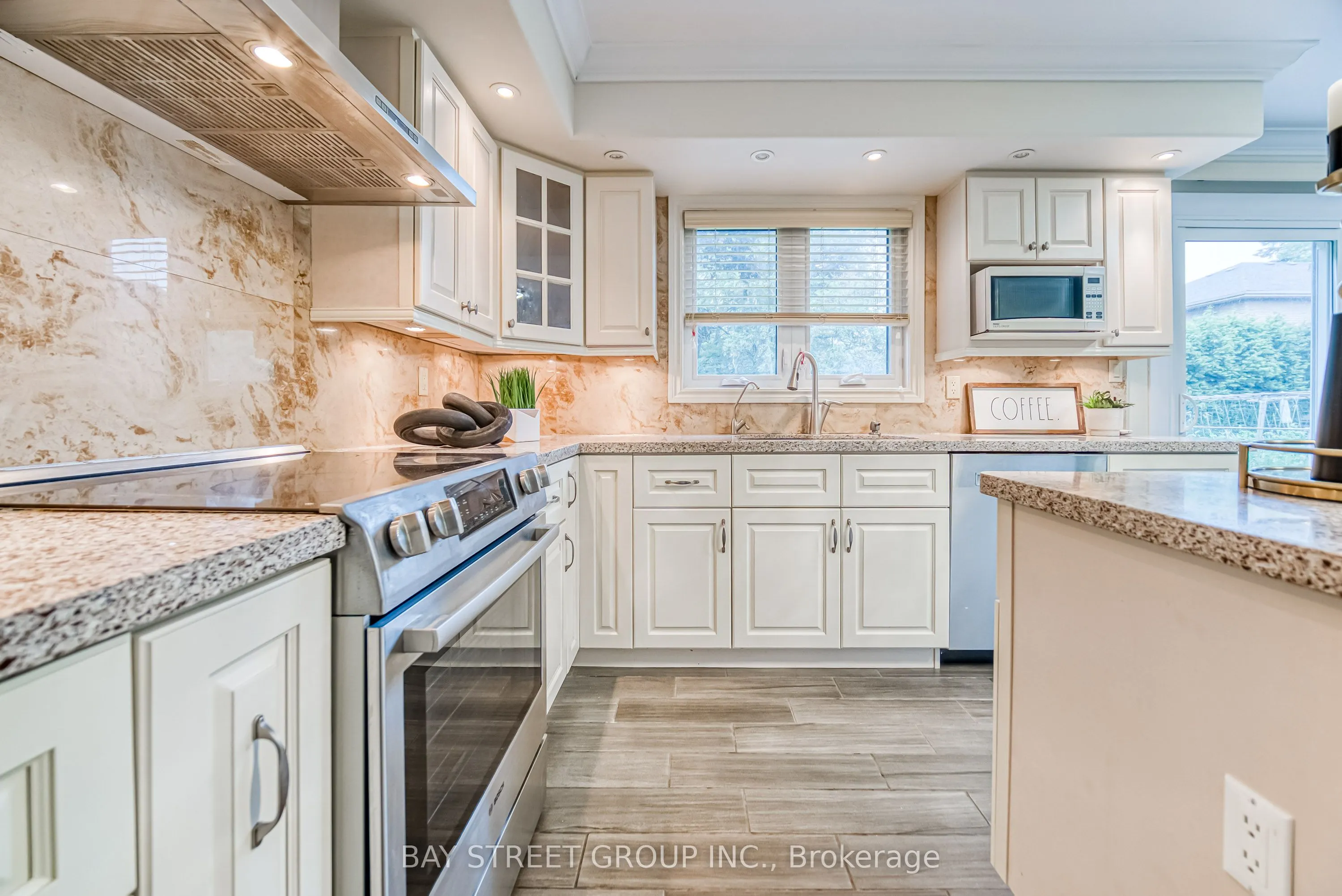 627 Conacher Drive