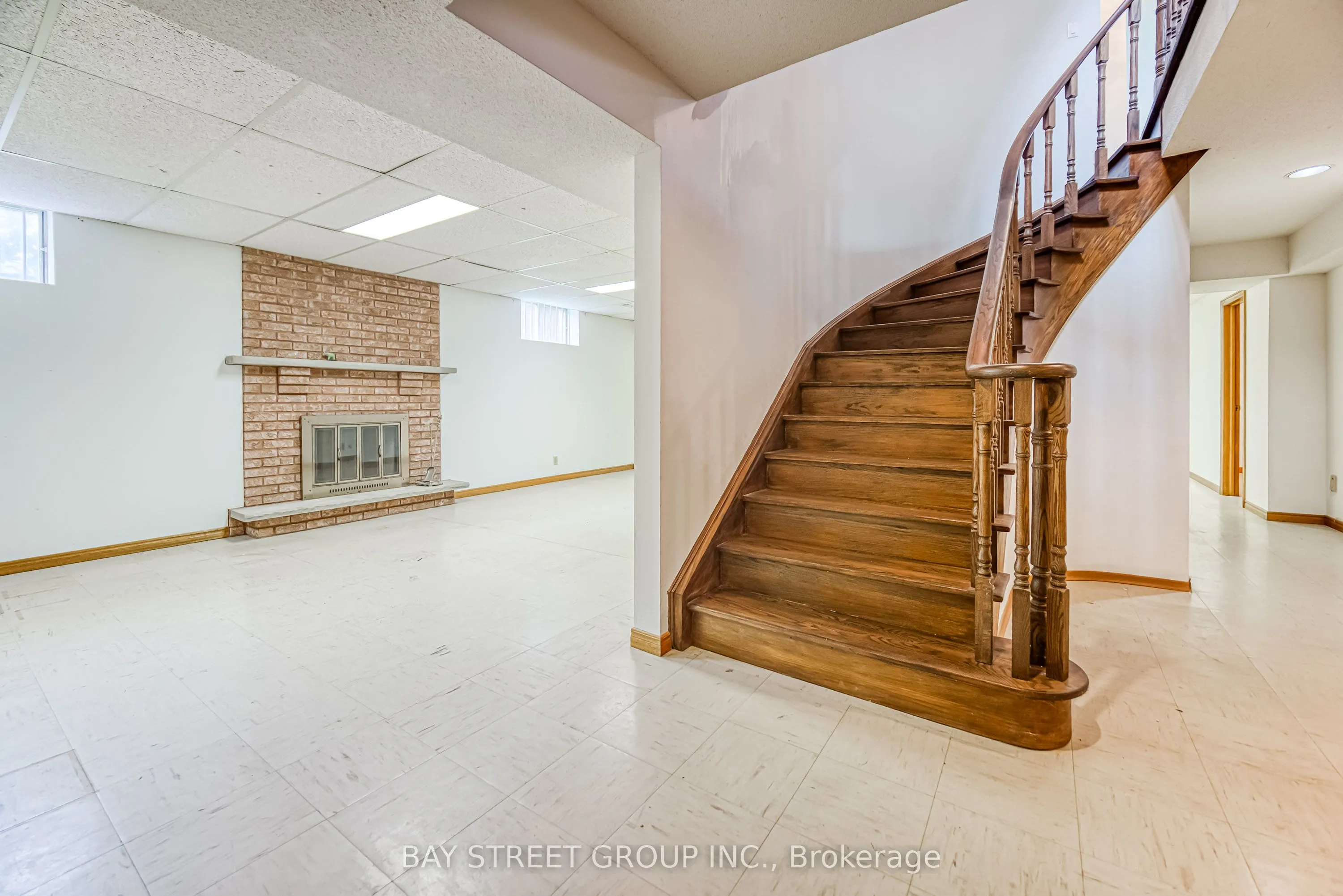627 Conacher Drive