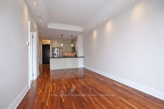 20 Burkebrook Place, #401