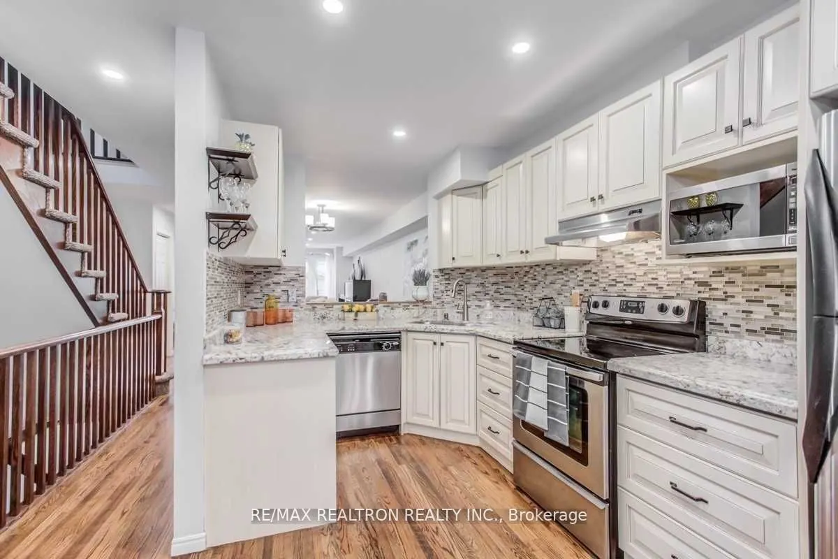 428 Bedford Park Avenue